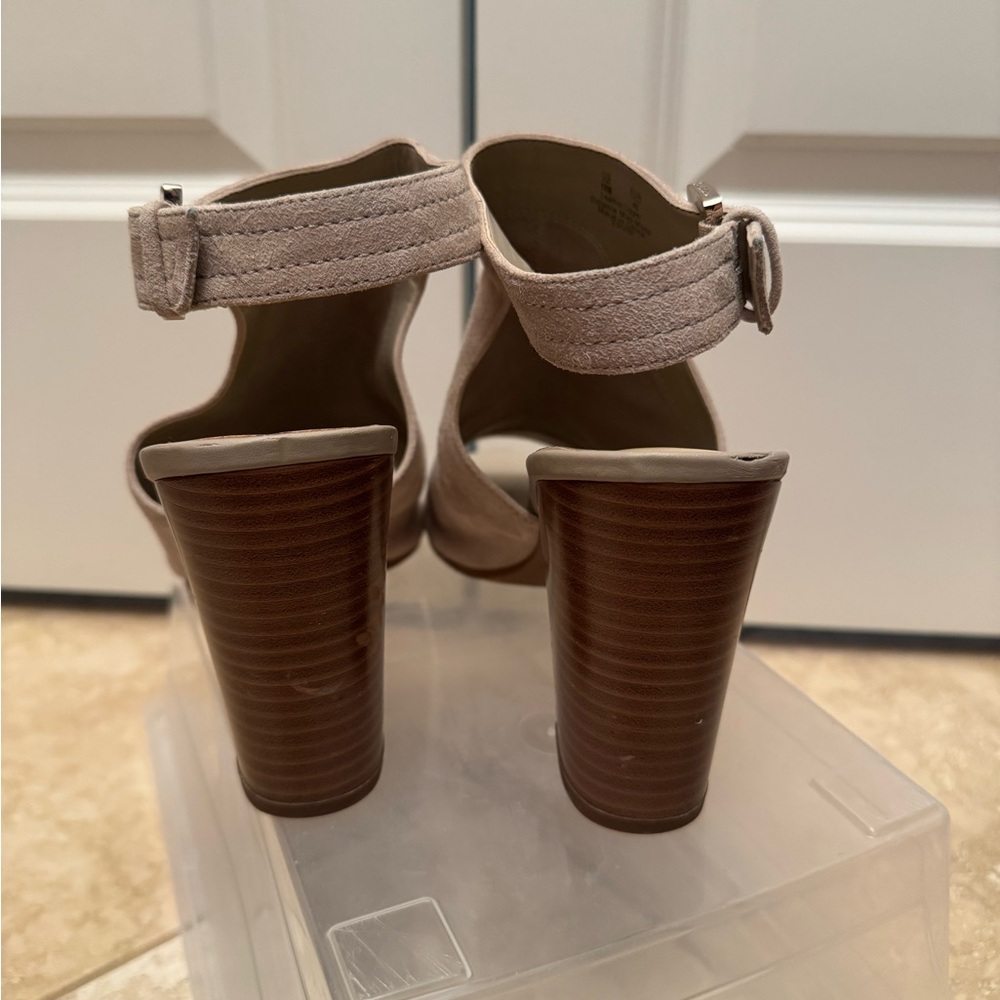 Sam Edelman grey suede open toe heels - Picture 4 of 7